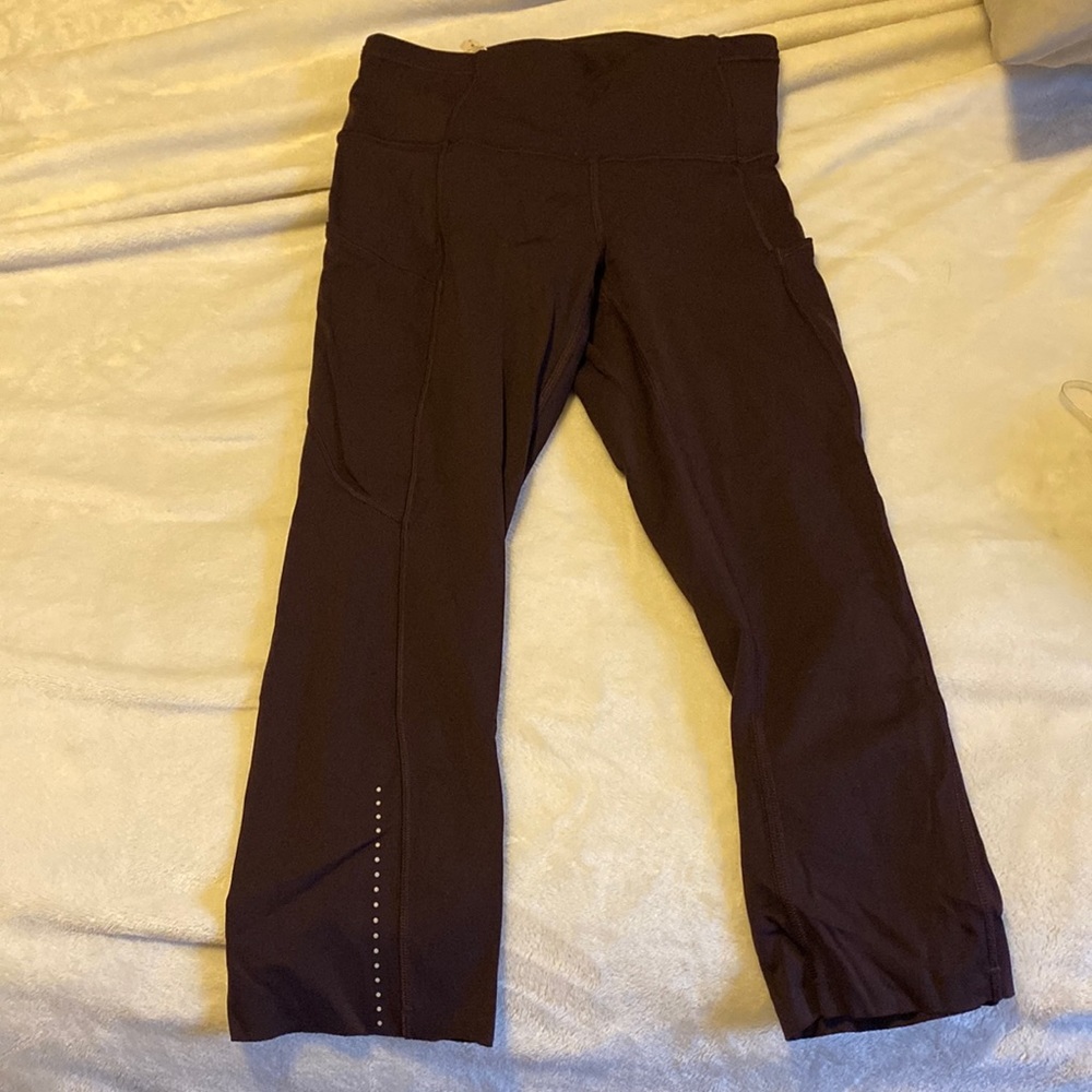 Lululemon knee length purple running yoga pants